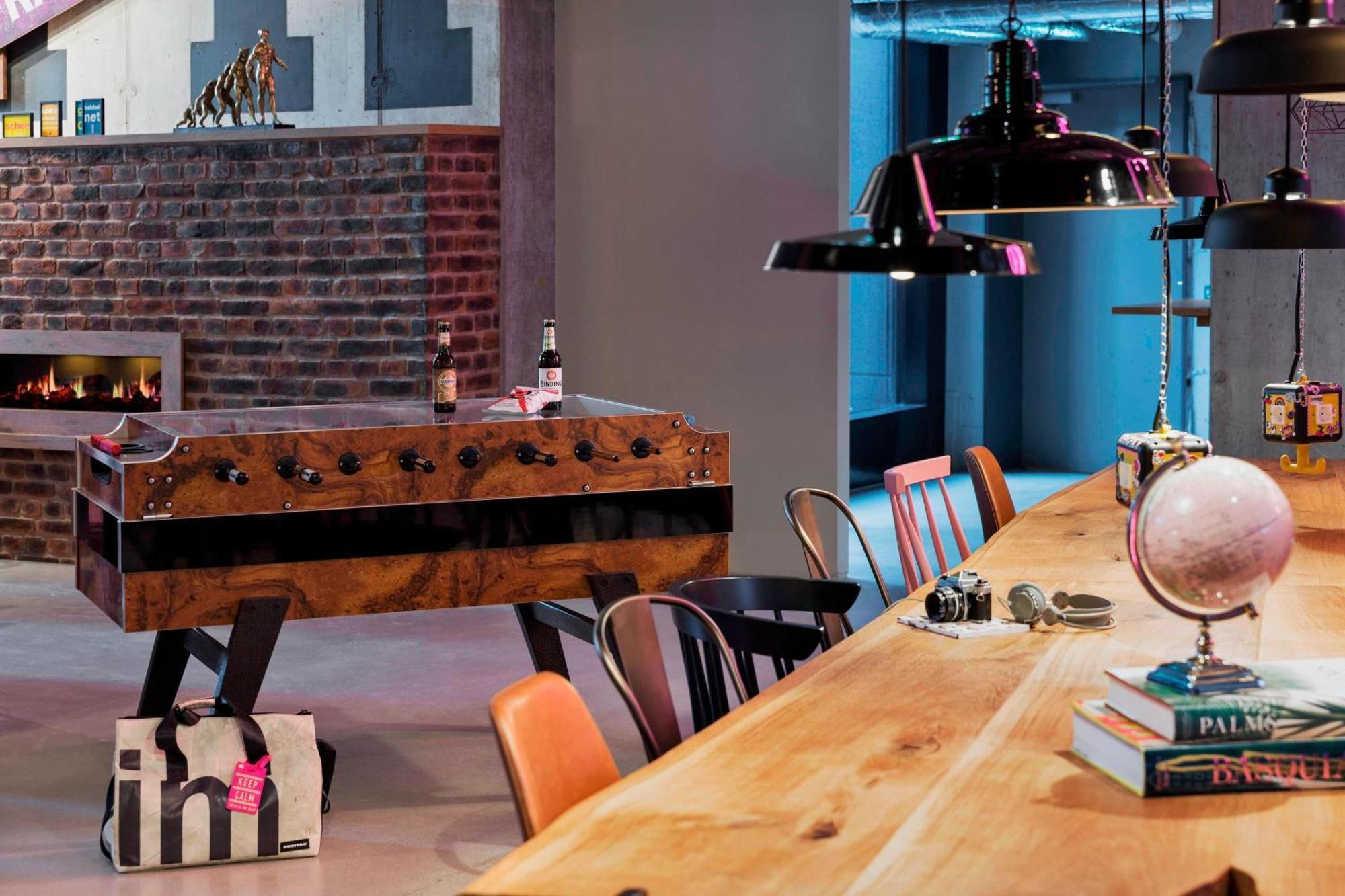 Moxy Frankfurt City Center Frankfurt am Main Exterior photo